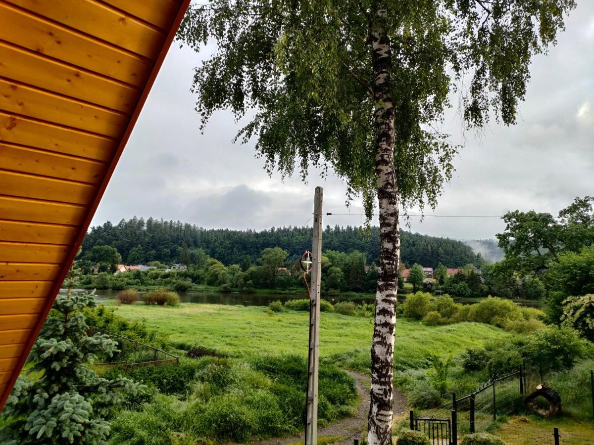 Domki I Pokoje U Borsa เลสโก ภายนอก รูปภาพ